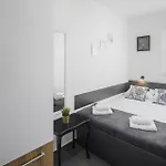 Two-bedroom In Cervar Porat Appartement *