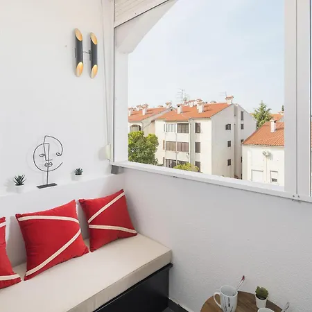 Appartement Two-bedroom In Cervar Porat *