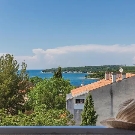 Two-bedroom In Cervar Porat * Poreč