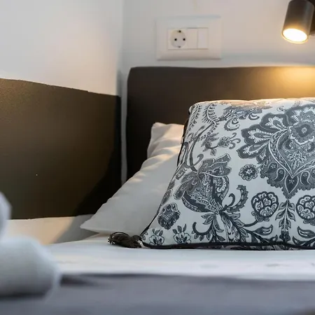 Two-bedroom In Cervar Porat Appartement