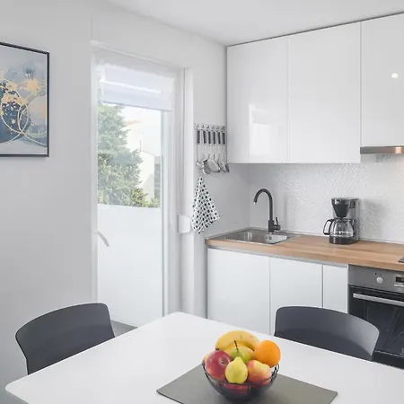 Two-bedroom In Cervar Porat Apartament